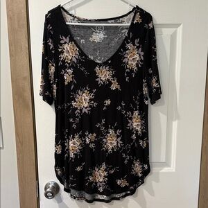 Maurices Black and Cream Floral Blouse